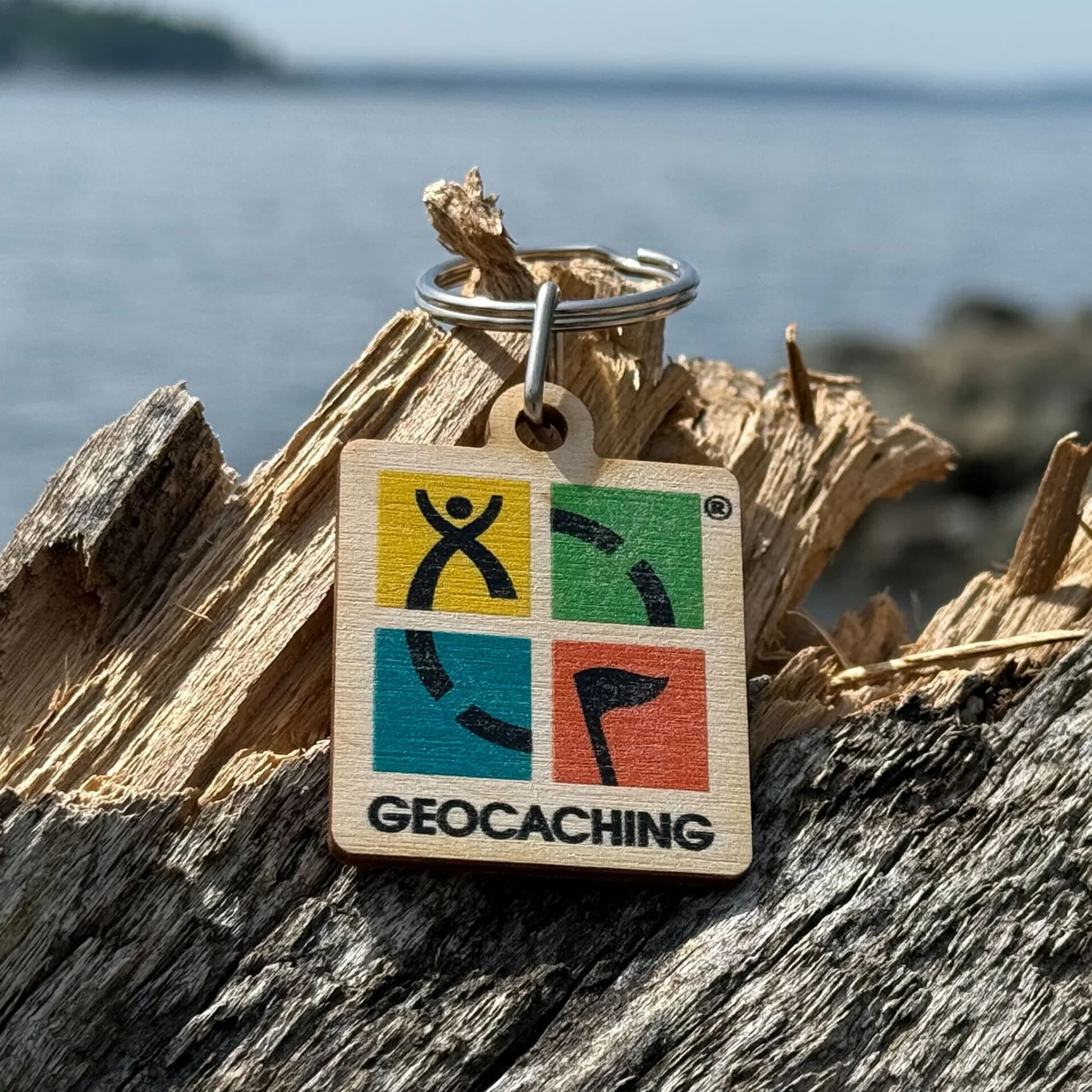 Geocaching Logo Wood Keychain - Image 2