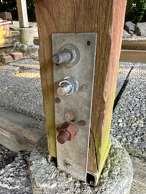 Magnetic Bolt Devious Cache- Rust - Image 4