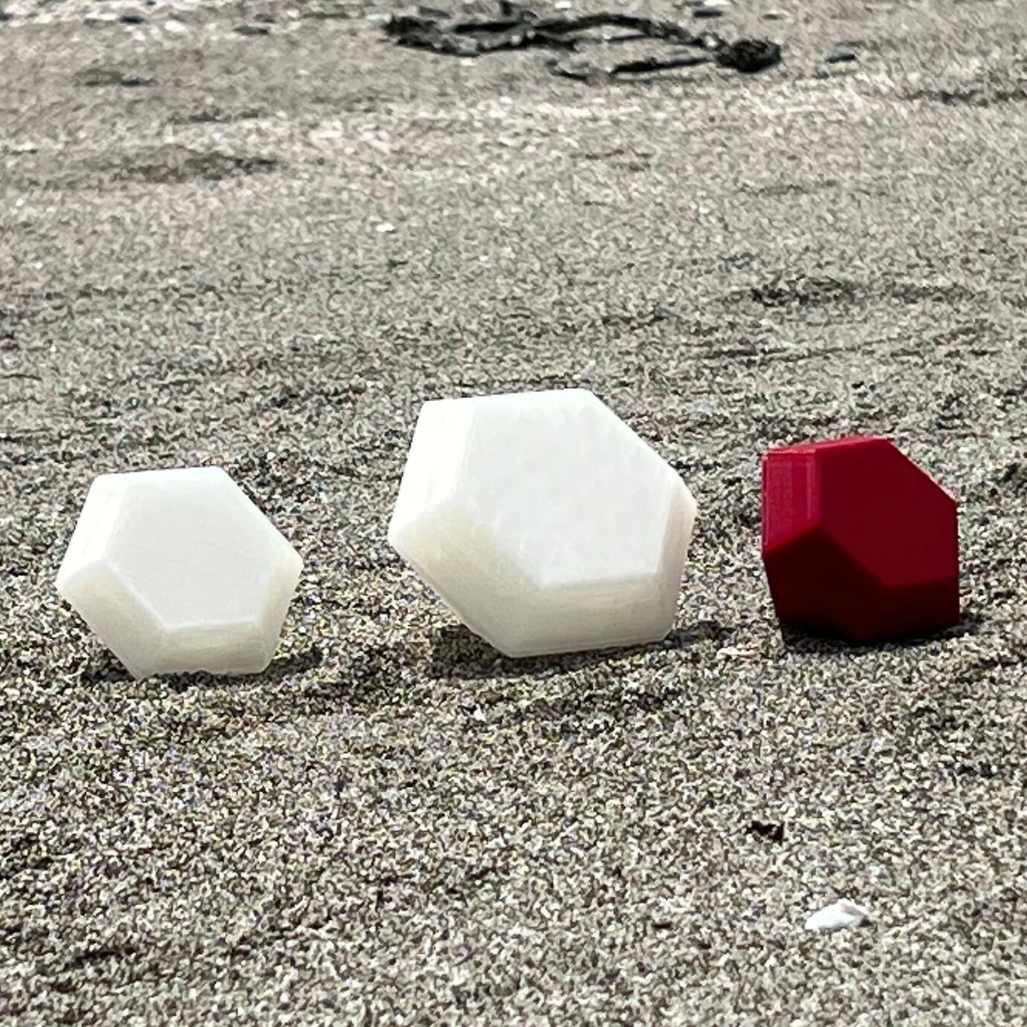 Small 3D Printed Gem Shaped Cache Container - Ruby - Image 4